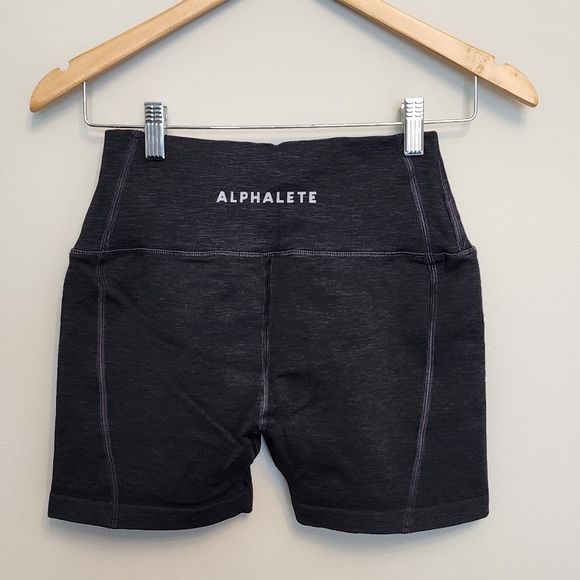 NWT Alphalete Seamless Shorts - Sea Pebble - Medium - Picture 5 of 6